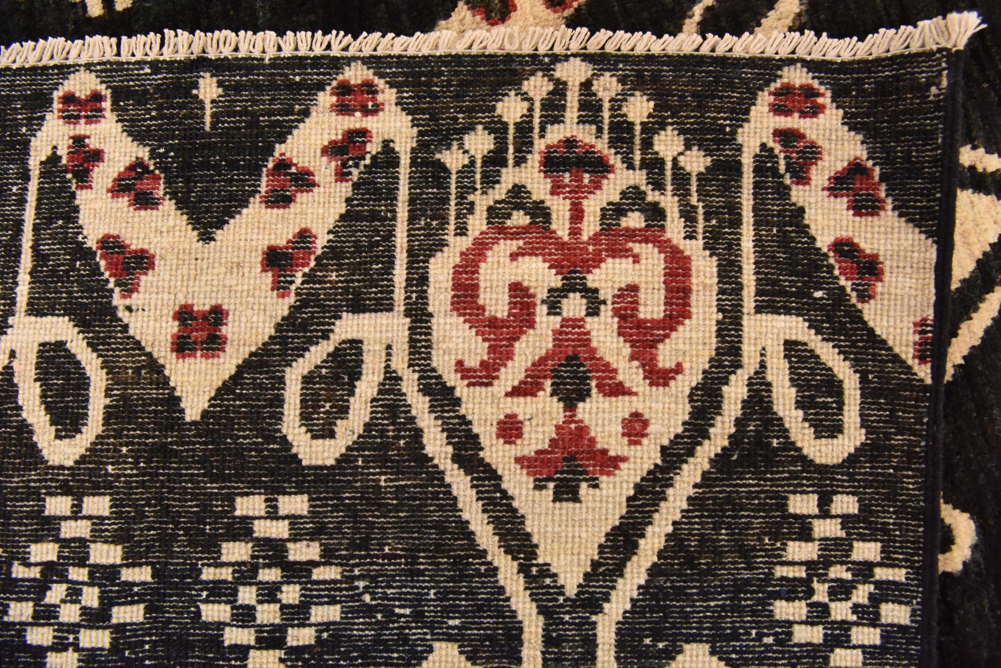 6' 2 x 9' 8 Hand Knotted Ikat Rug