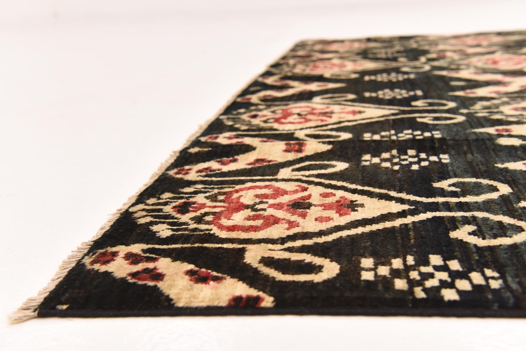 6' 2 x 9' 8 Hand Knotted Ikat Rug