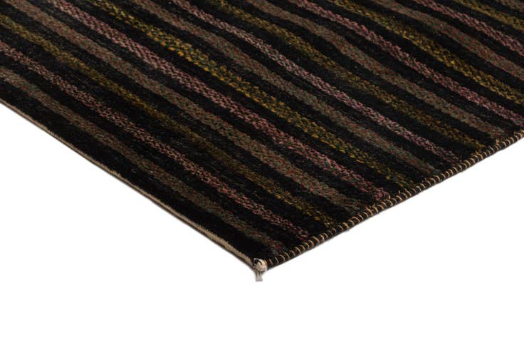 Detail image of 6' 6 x 9' 9 Juma Wool Rug