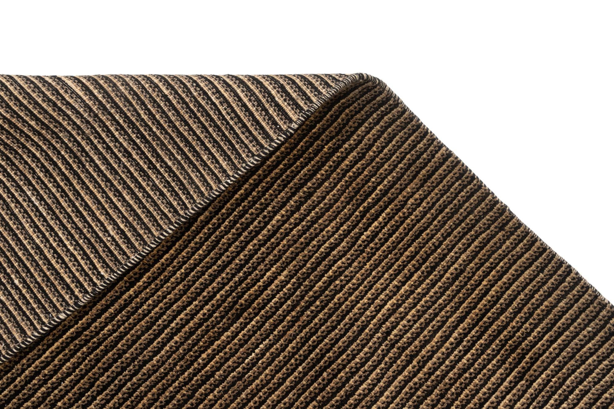 7' x 10' Juma Wool Rug
