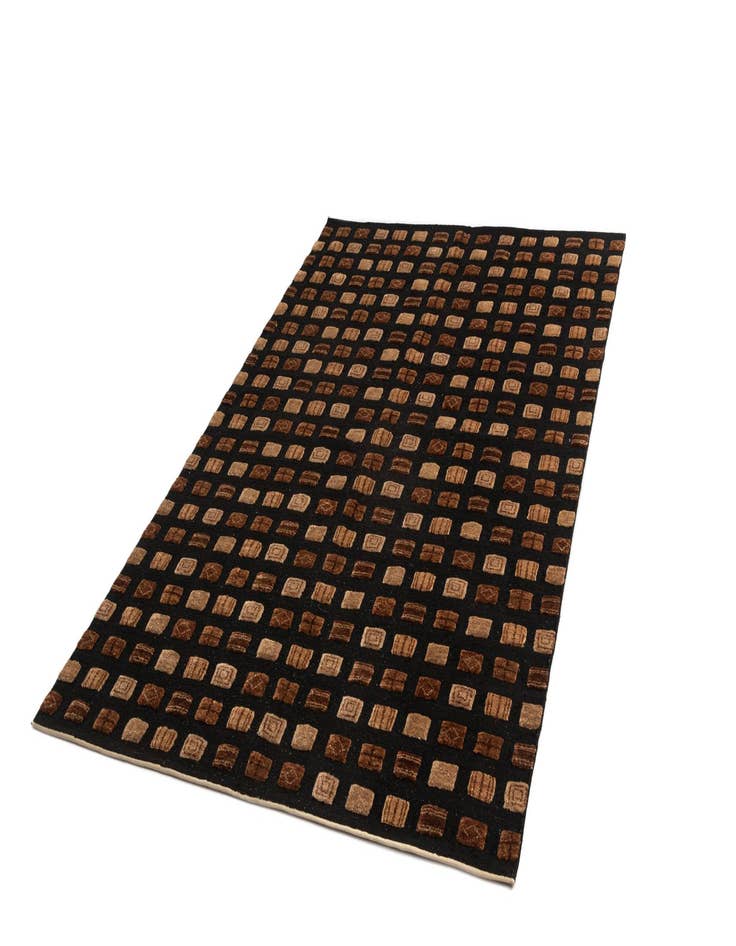 Detail image of 5' 5 x 8' 1 Juma Wool Rug