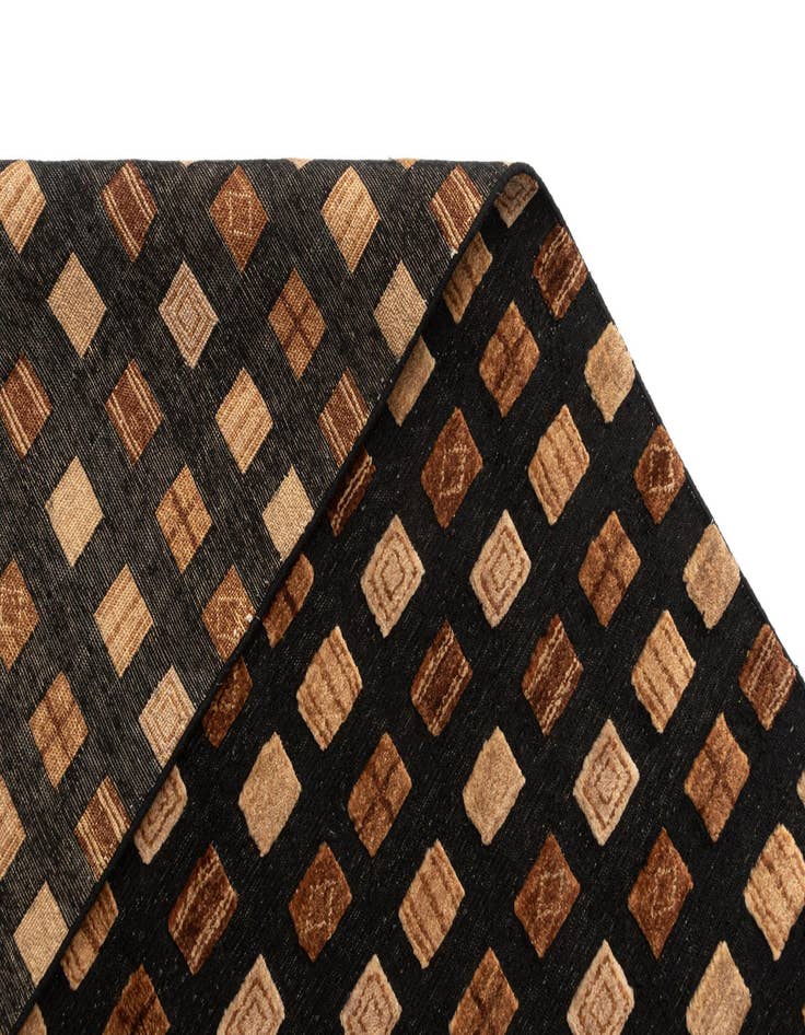 Detail image of 5' 5 x 8' 1 Juma Wool Rug