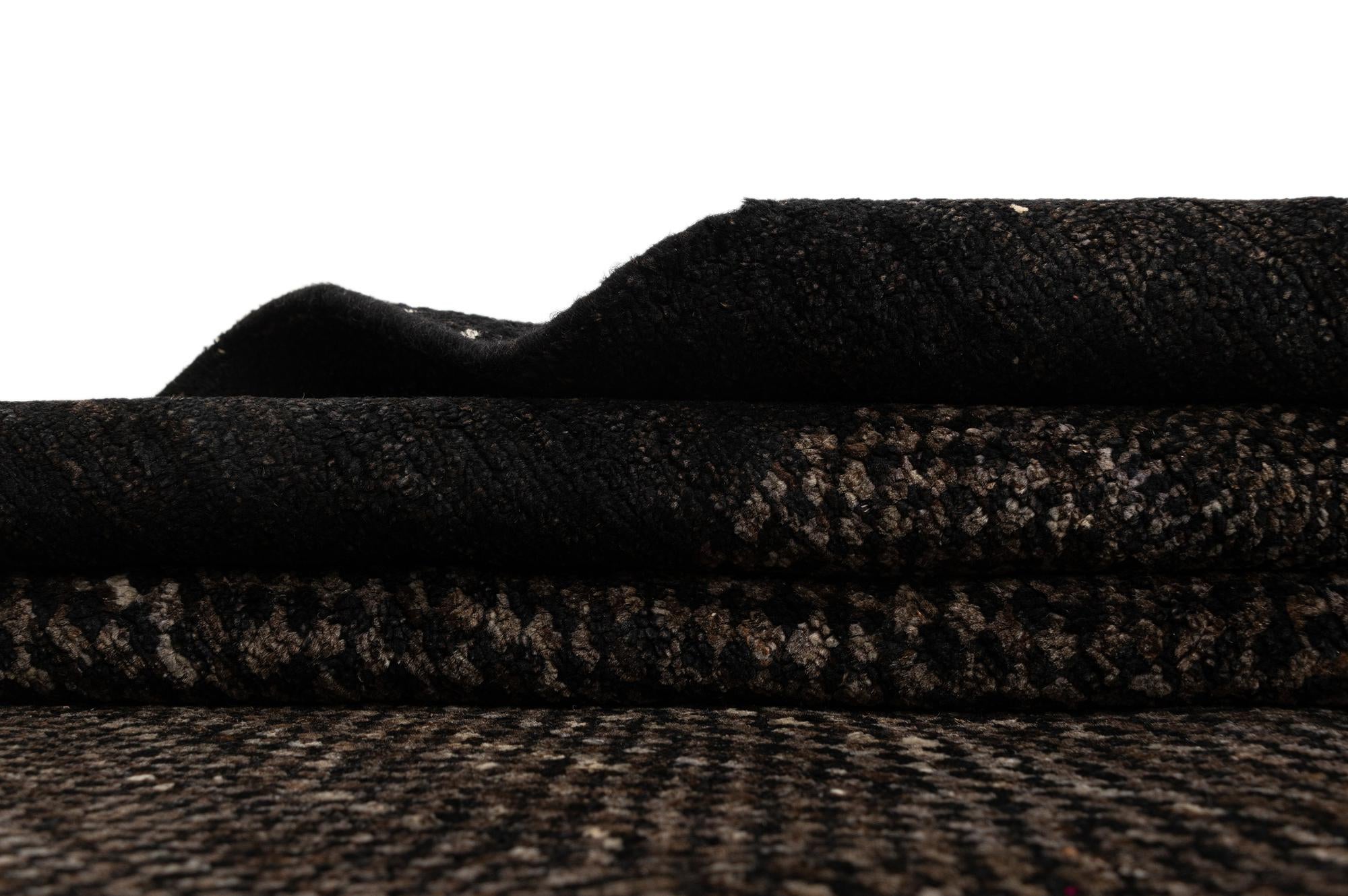 6' 6 x 8' 8 Juma Wool Rug