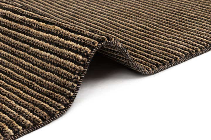 5' 4 x 8' Juma Wool Rug