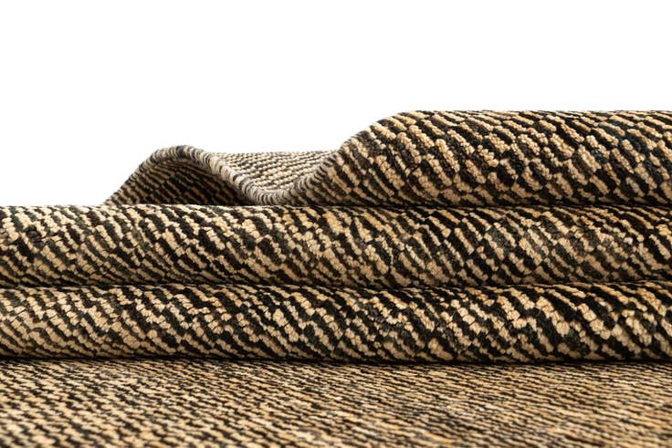 Detail image of 5' 3 x 7' 11 Juma Wool Rug