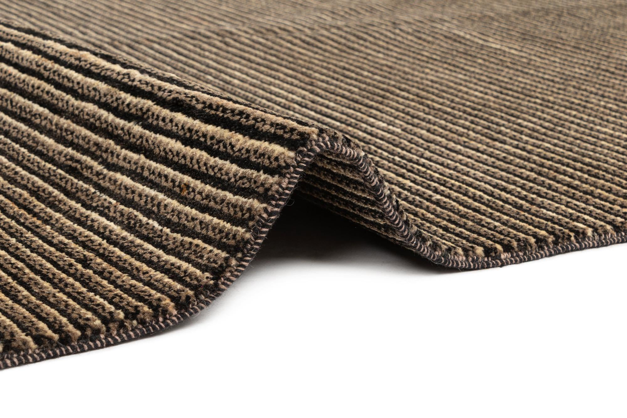 5' 7 x 7' 10 Juma Wool Rug