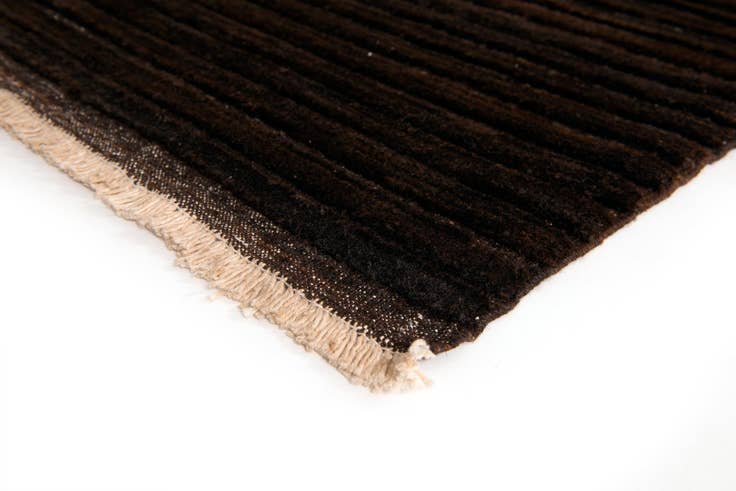 Detail image of 6' 8 x 9' 9 Juma Wool Rug