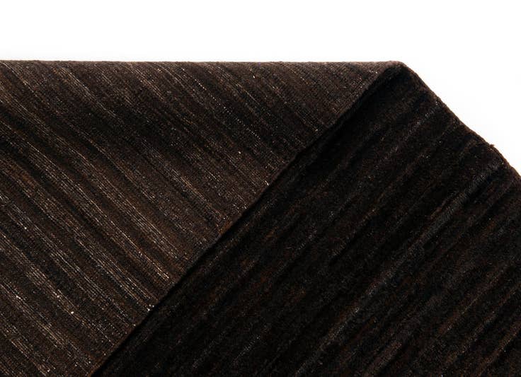 Detail image of 6' 8 x 9' 9 Juma Wool Rug