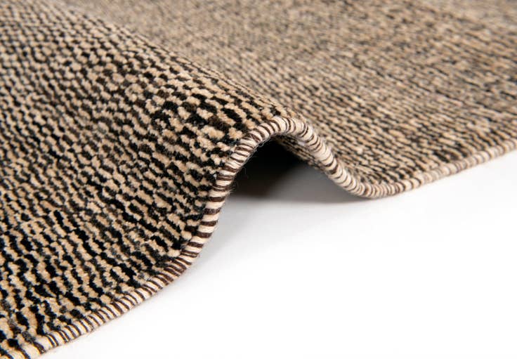 Detail image of 5' 10 x 8' 10 Juma Wool Rug
