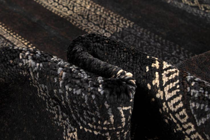 Detail image of 8' 2 x 9' 8 Juma Rug