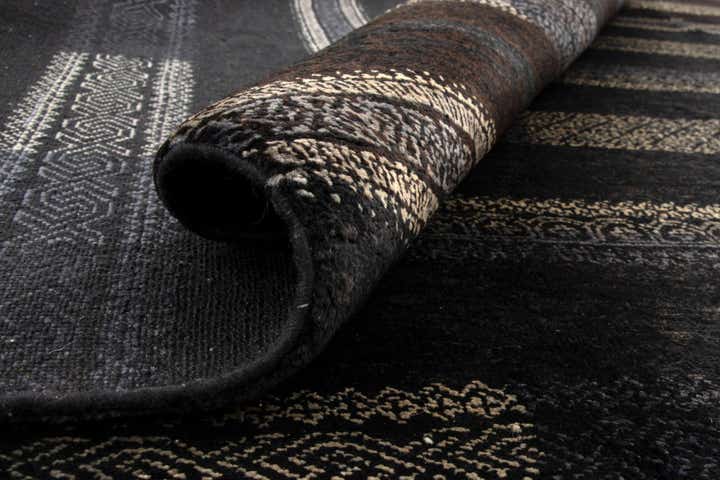 8' 2 x 9' 8 Juma Rug