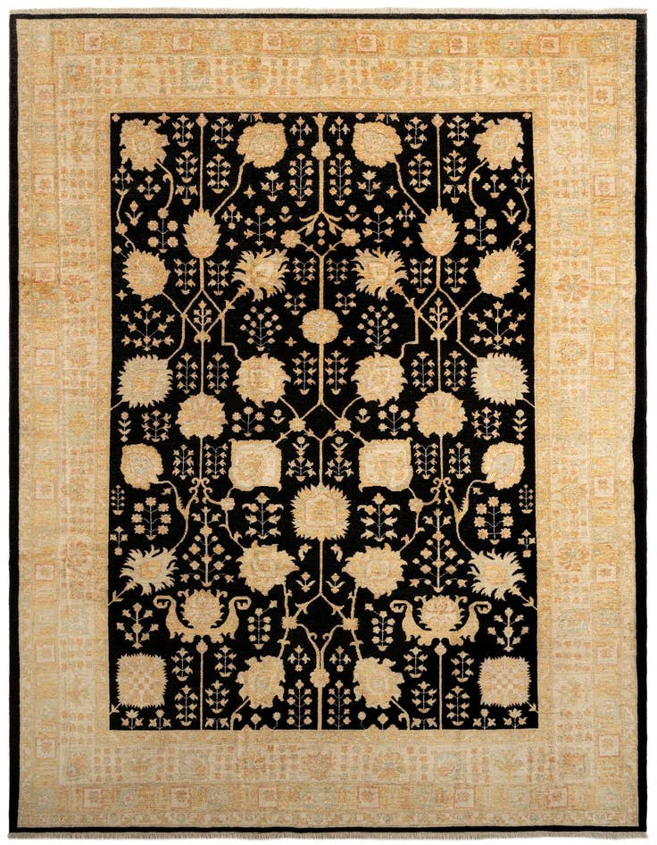 Detail image of 8' 5 x 11' 11 Kaizar Wool Rug
