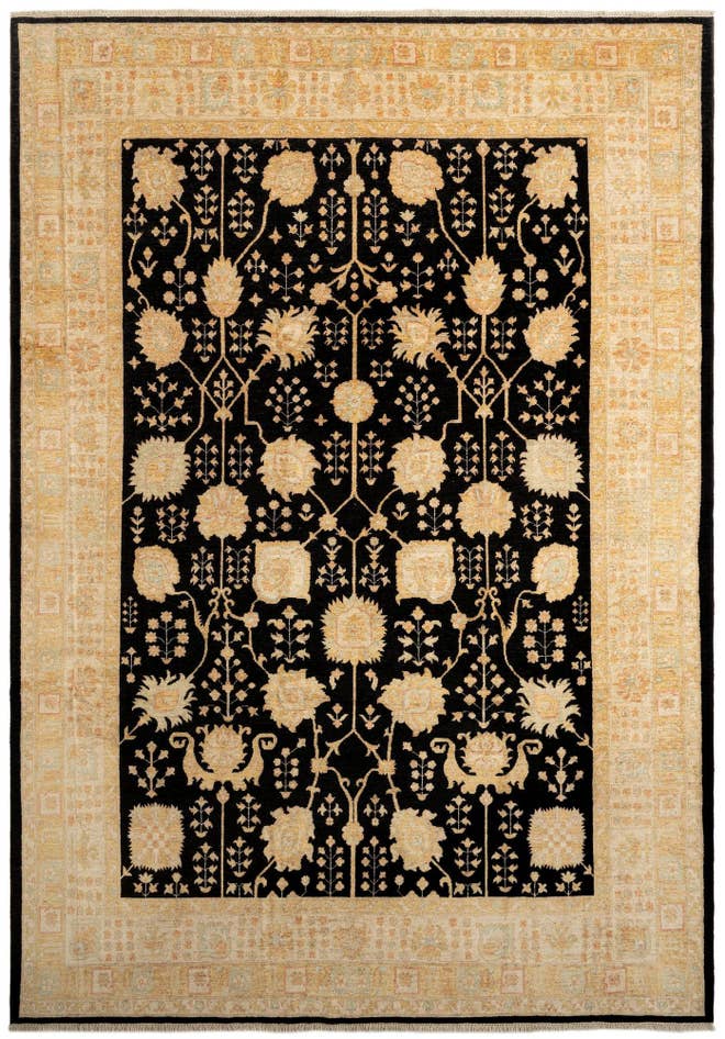 Detail image of 8' 5 x 11' 11 Kaizar Wool Rug