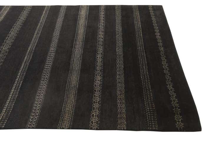 5' 7 x 8' Hand Knotted Kashkuli Gabbeh Wool Rug