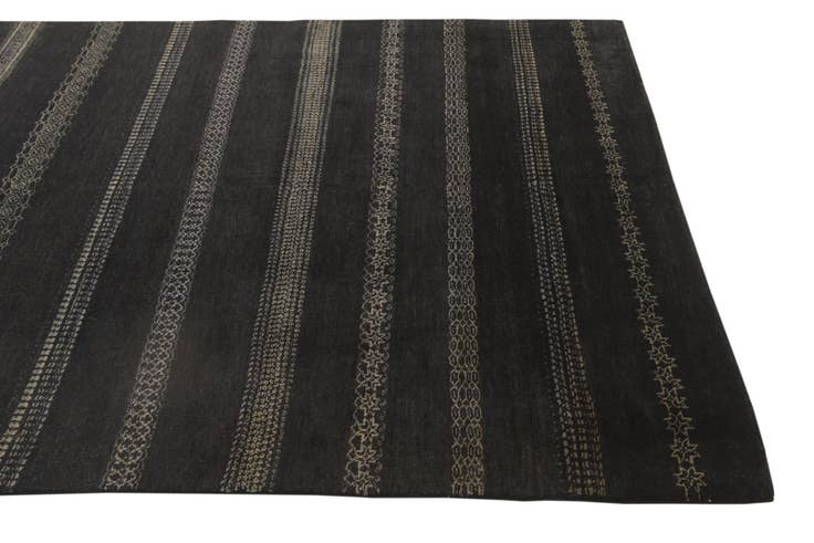 Detail image of 5' 7 x 8' Hand Knotted Kashkuli Gabbeh Wool Rug