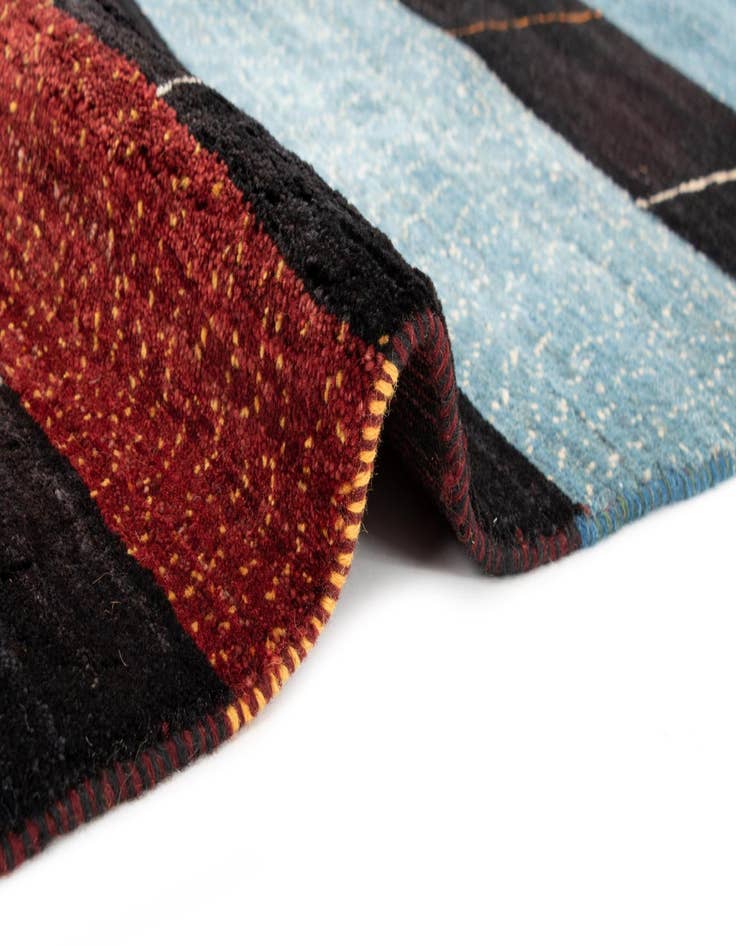 Detail image of 6' 5 x 9' 8 Kashkuli Wool Rug