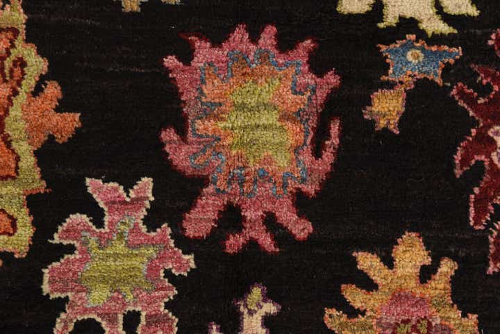 4' 3 x 5' 9 Hand Knotted Kazak Rug