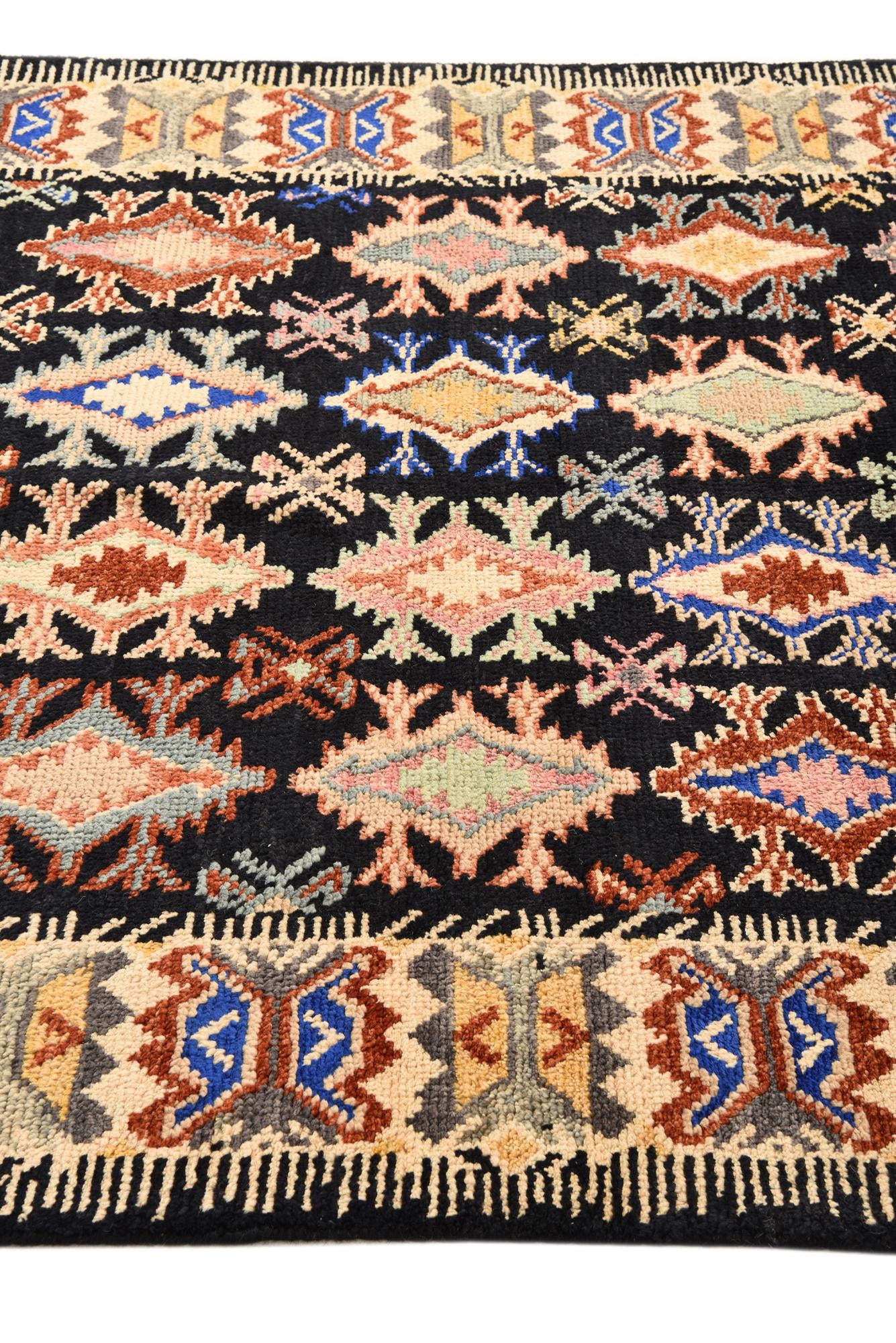 5' x 6' 9 Hand Knotted Kazak Wool Rug