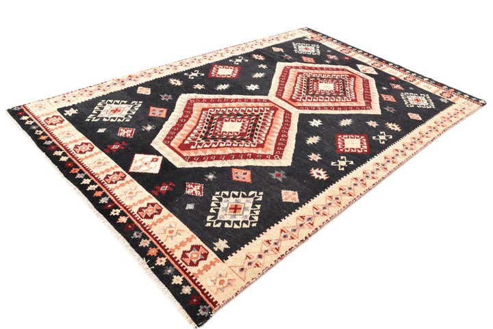 6' 6 x 10' Hand Knotted Kazak Rug
