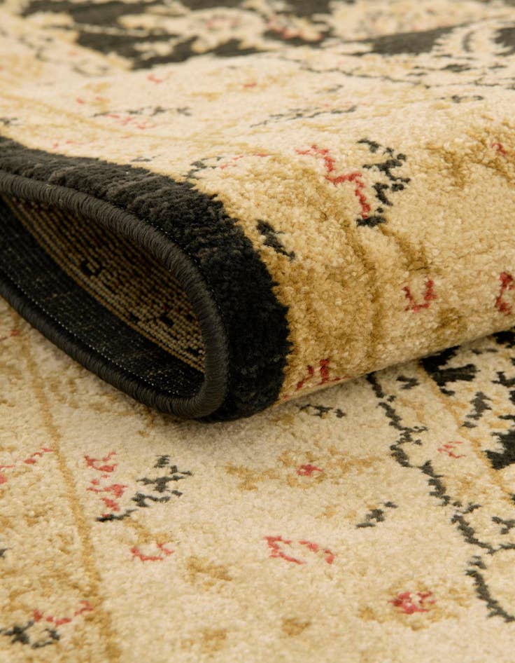Detail image of 3' x 5' 3 Kensington Rug