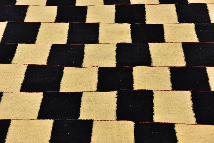 Detail image of 5' 3 x 6' 9 Hand Woven Kilim Modern Wool Rug