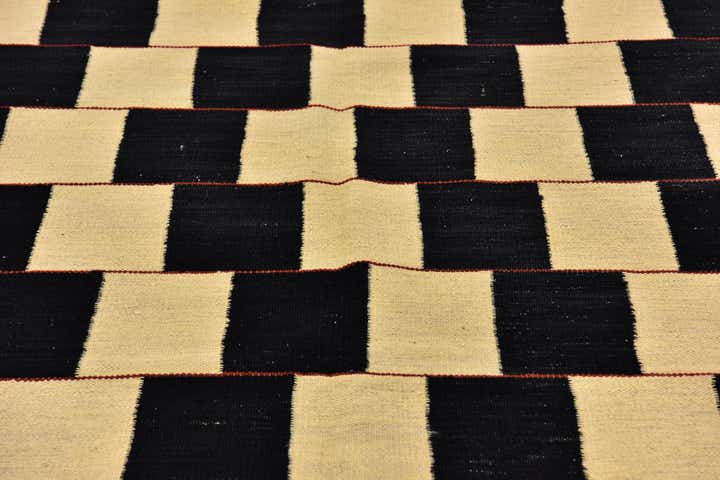 5' x 6' 10 Hand Woven Kilim Modern Wool Rug