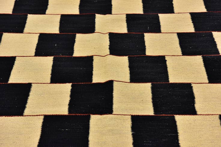Detail image of 5' x 6' 10 Hand Woven Kilim Modern Wool Rug