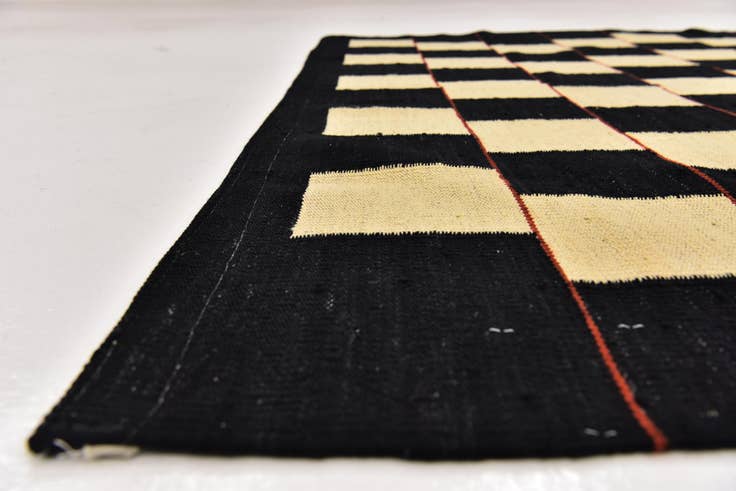 Detail image of 5' x 6' 10 Hand Woven Kilim Modern Wool Rug