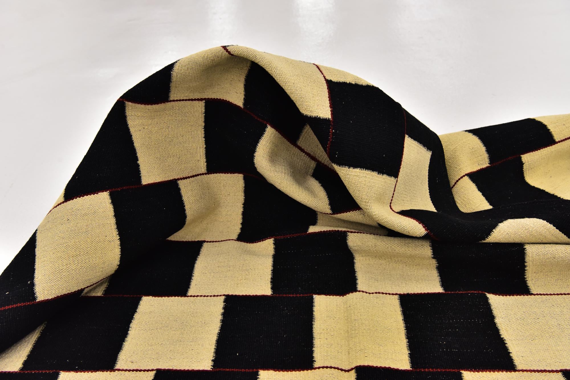 5' x 6' 9 Hand Woven Kilim Modern Wool Rug