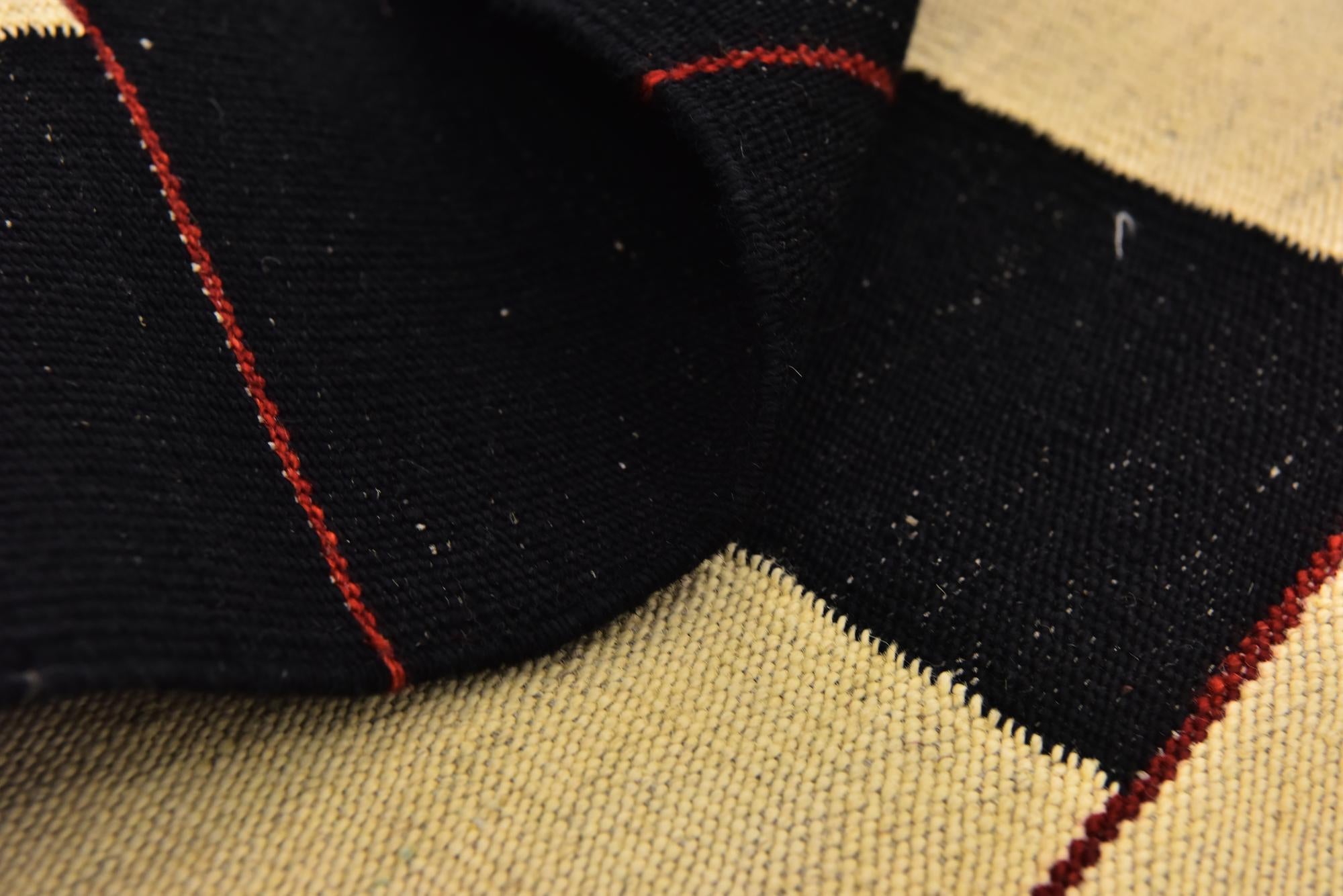 5' x 6' 9 Hand Woven Kilim Modern Wool Rug