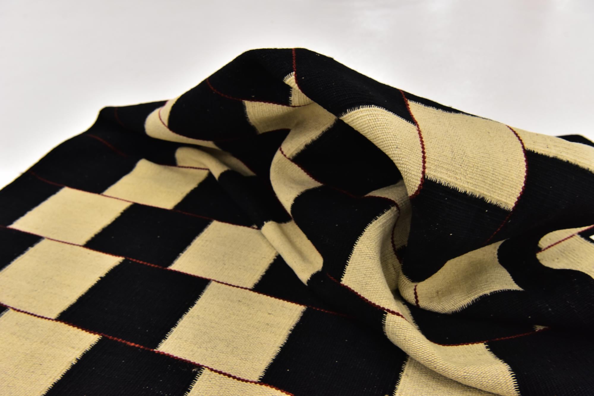 4' 3 x 6' Hand Woven Kilim Modern Wool Rug