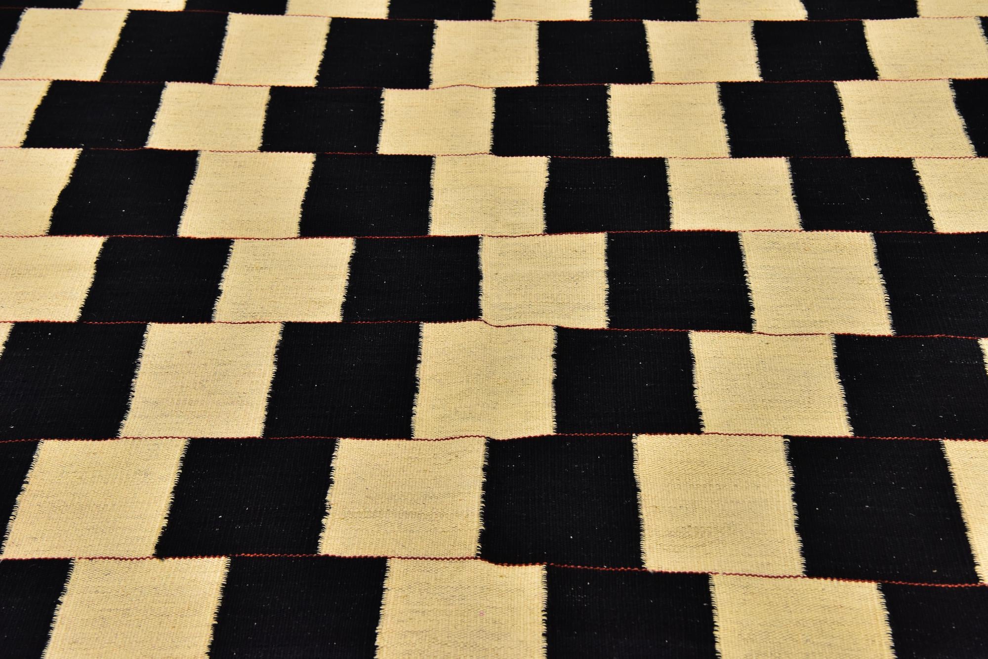 5' x 6' 9 Hand Woven Kilim Modern Wool Rug