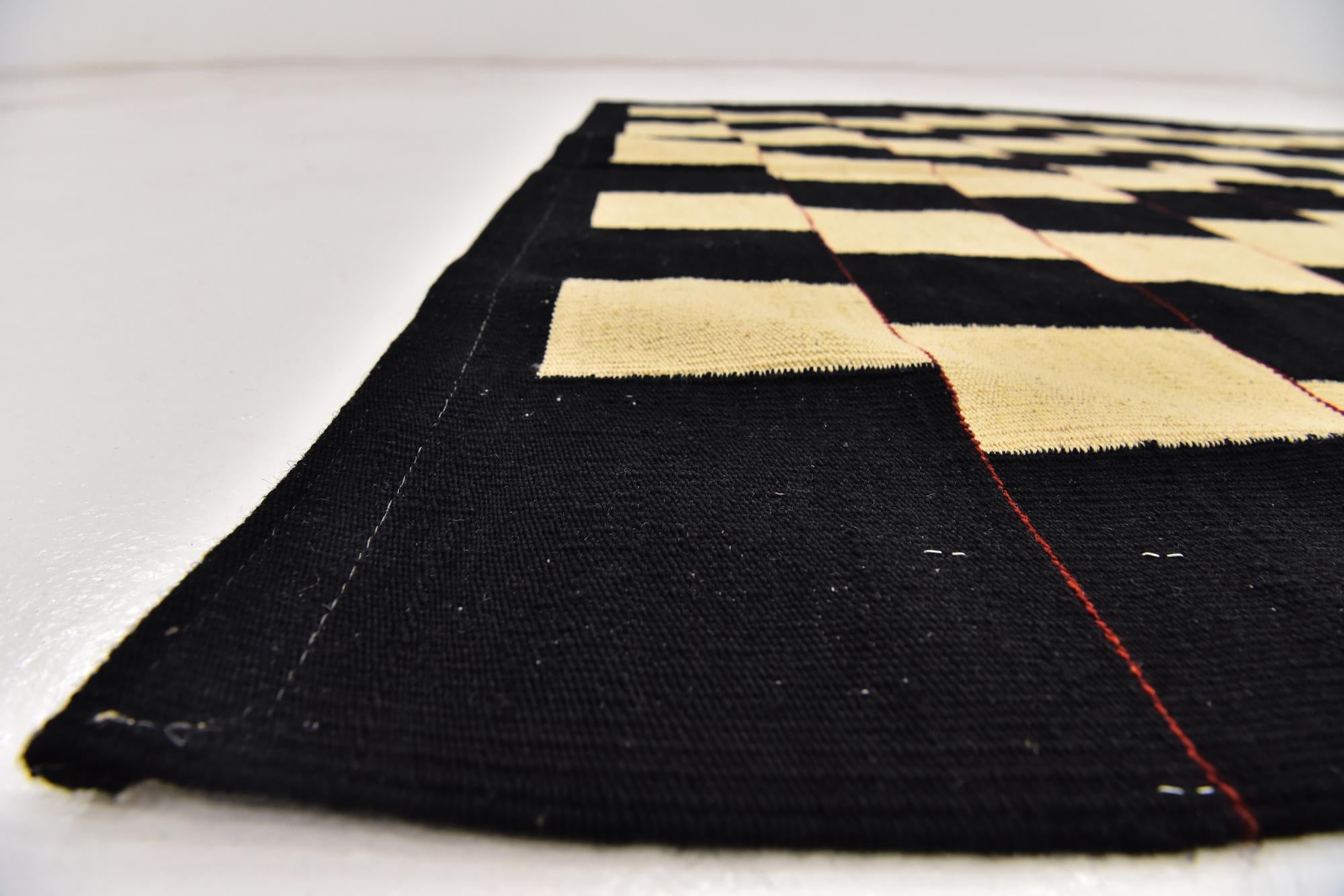 5' x 6' 9 Hand Woven Kilim Modern Wool Rug
