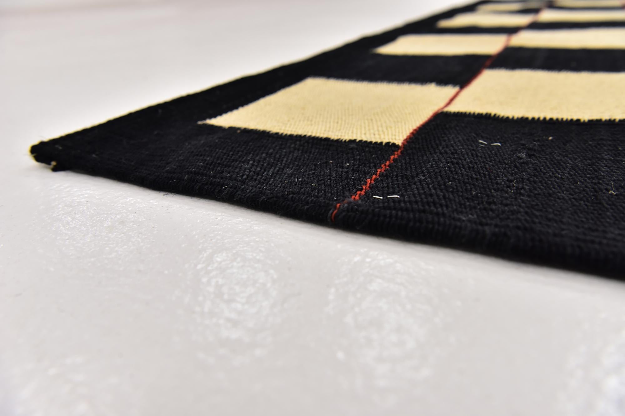 4' 3 x 6' Hand Woven Kilim Modern Wool Rug