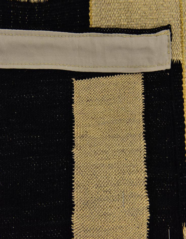 Detail image of 6' 2 x 7' 9  Hand Woven Kilim Modern Wool Rug