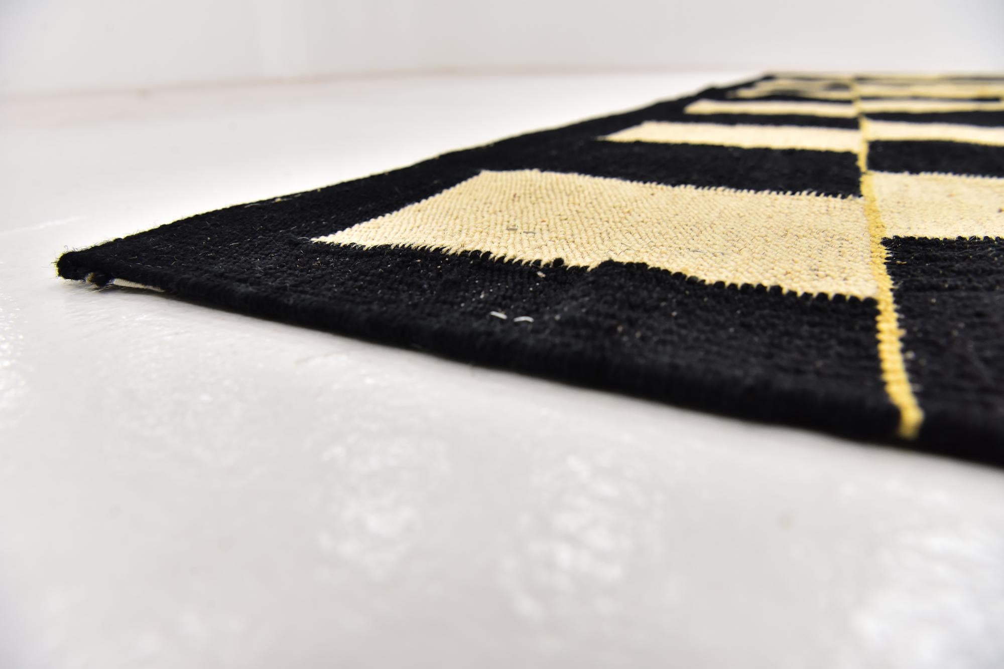 6' x 7' 8 Hand Woven Kilim Modern Wool Rug