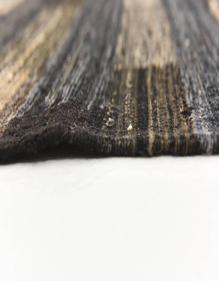 Detail image of 6' 3 x 7' 6  Hand Woven Kilim Modern Wool Rug