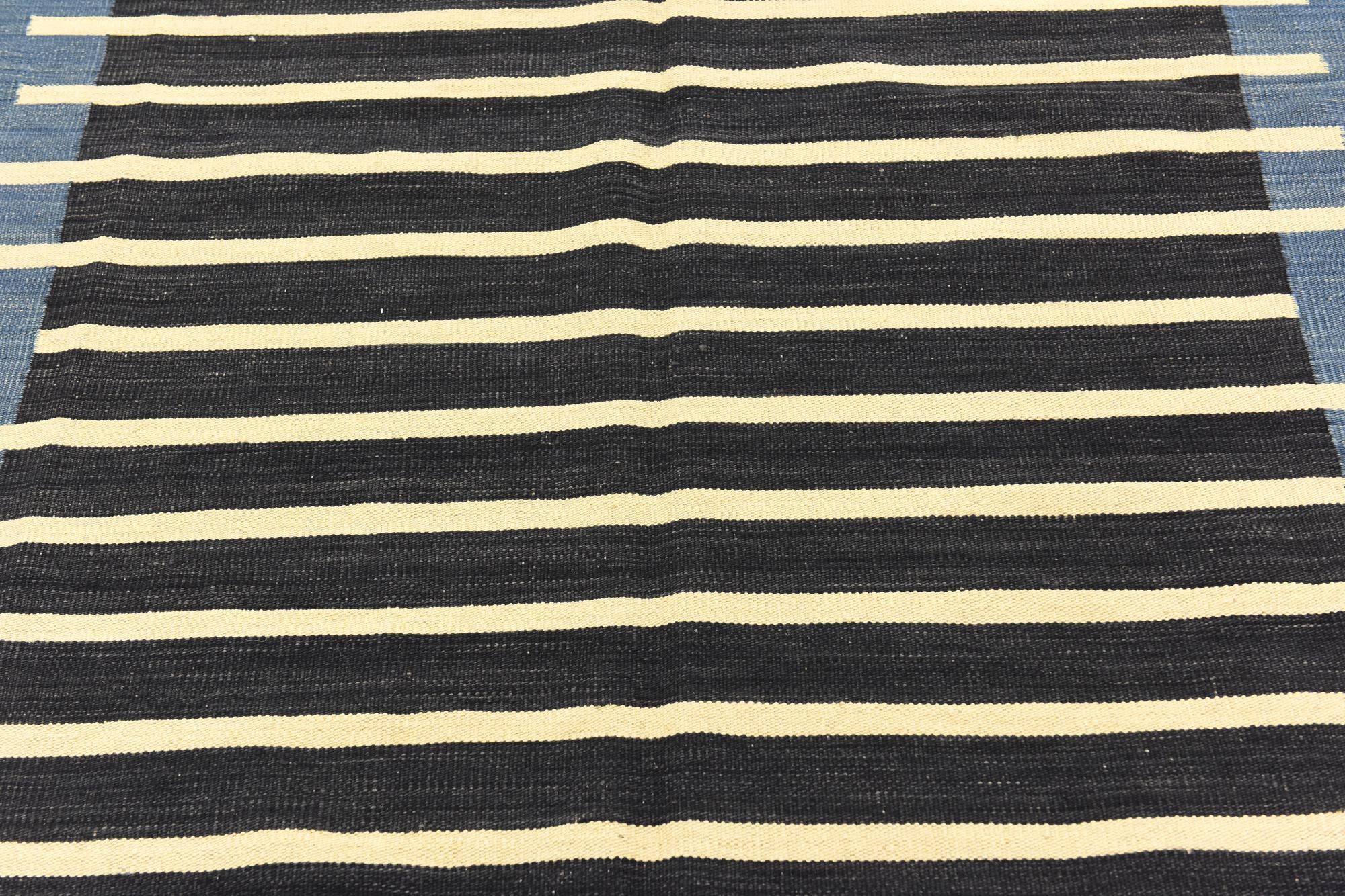 5' x 6' 6 Hand Woven Kilim Modern Wool Rug