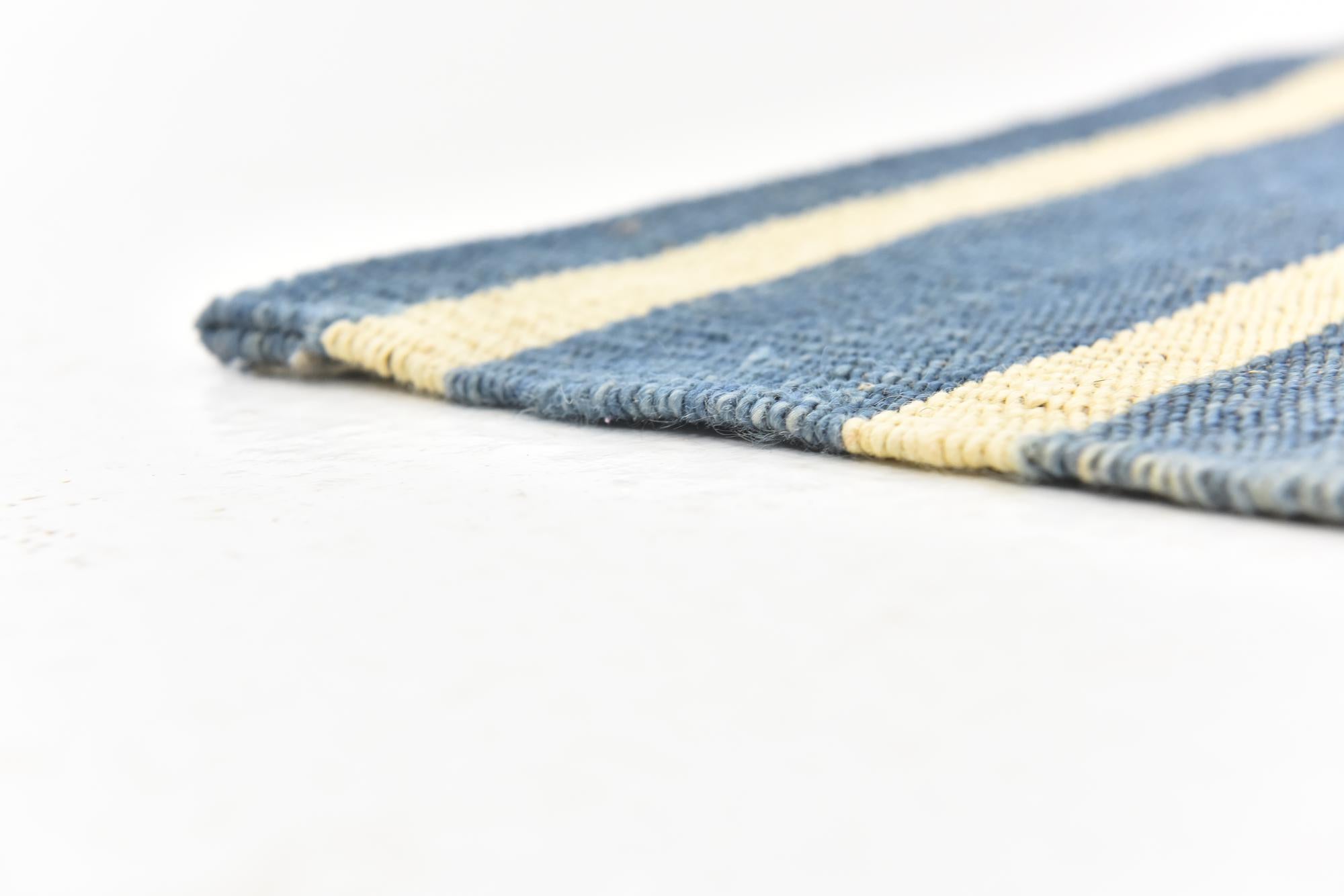 5' x 6' 6 Hand Woven Kilim Modern Wool Rug