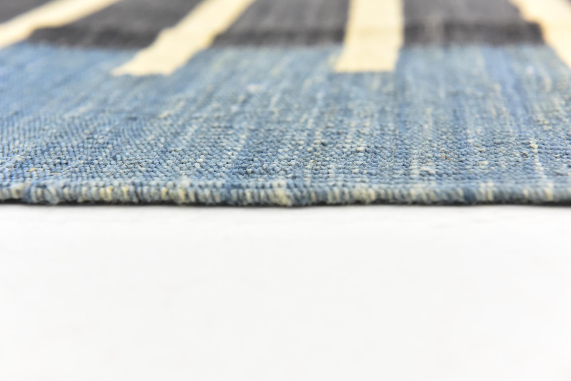 5' x 6' 6 Hand Woven Kilim Modern Wool Rug
