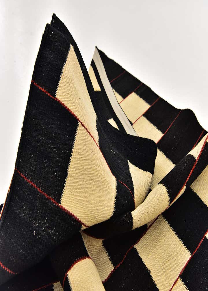 4' 4 x 6' Hand Woven Kilim Modern Wool Rug