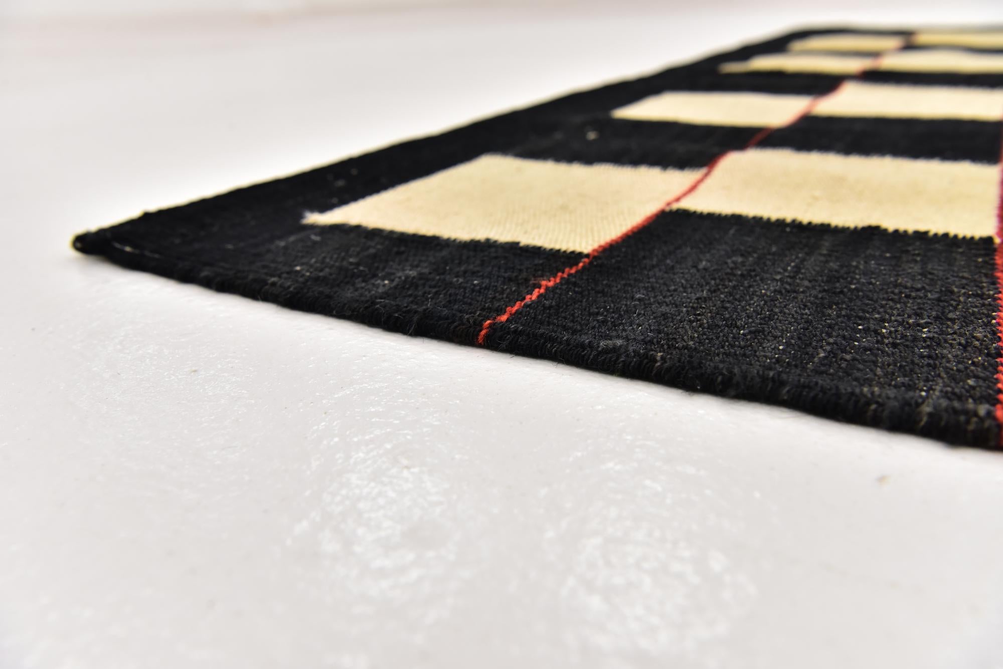4' 4 x 6' Hand Woven Kilim Modern Wool Rug