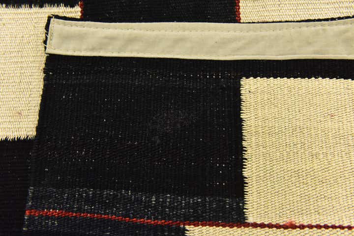 4' 4 x 6' Hand Woven Kilim Modern Wool Rug