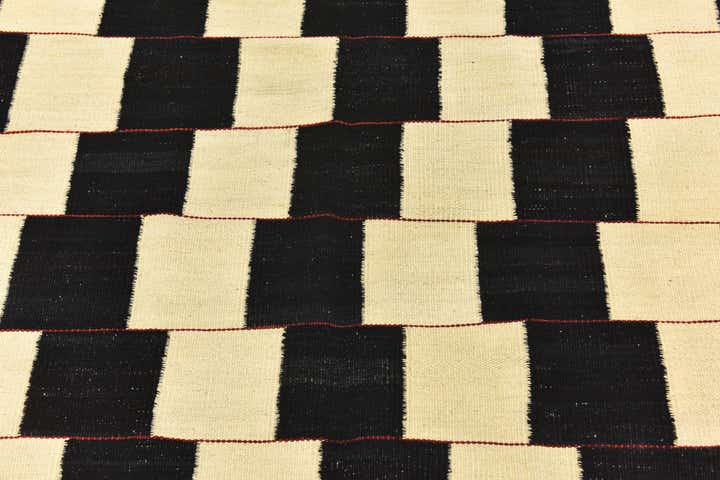 4' 4 x 6' Hand Woven Kilim Modern Wool Rug