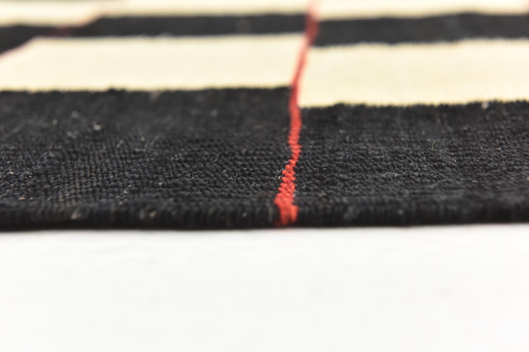 4' 4 x 6' Hand Woven Kilim Modern Wool Rug