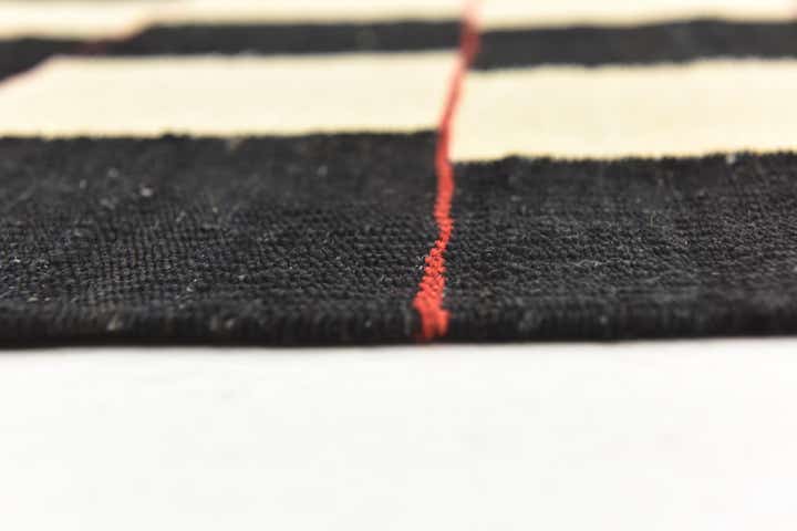 4' 4 x 6' Hand Woven Kilim Modern Wool Rug