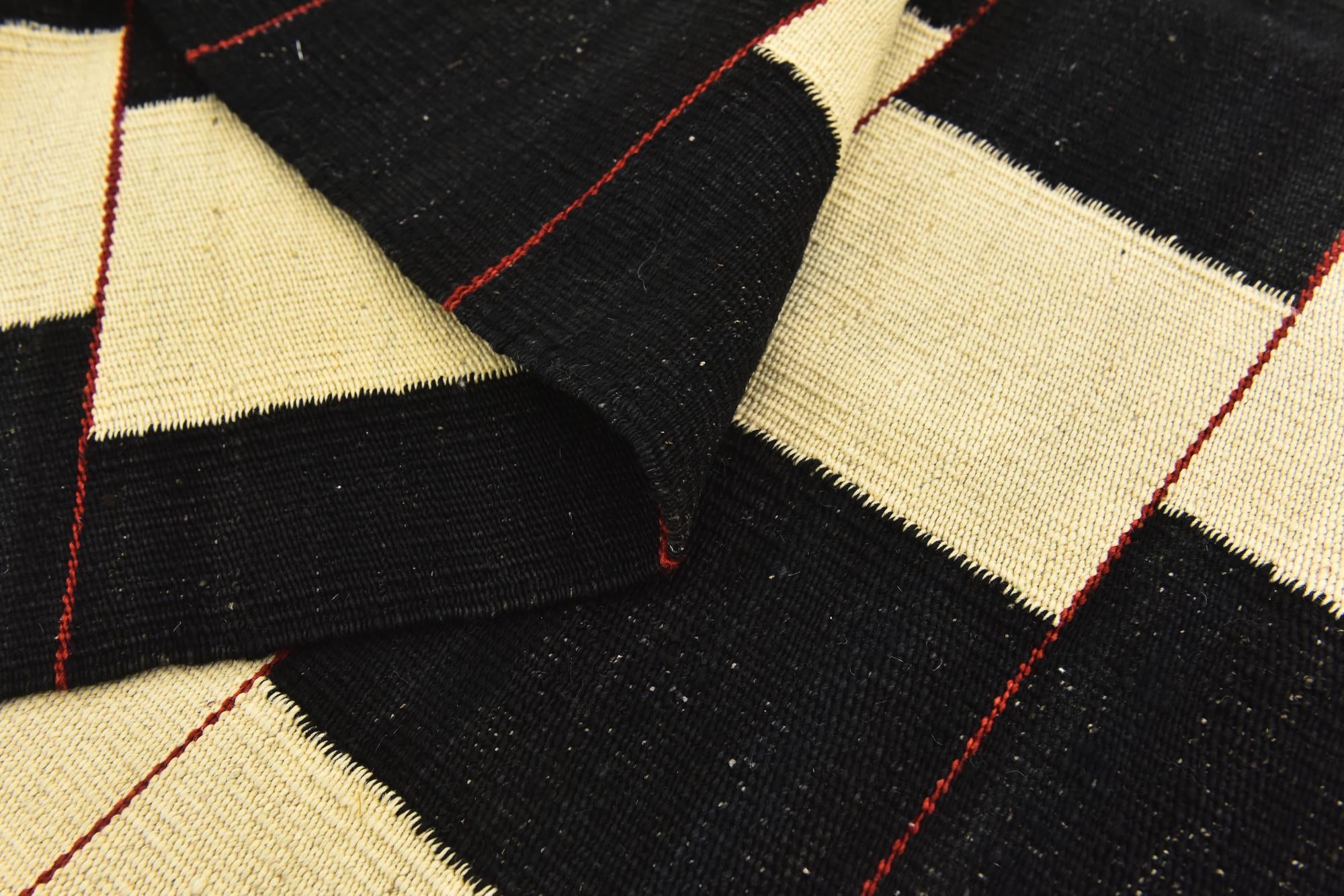 4' 4 x 6' Hand Woven Kilim Modern Wool Rug