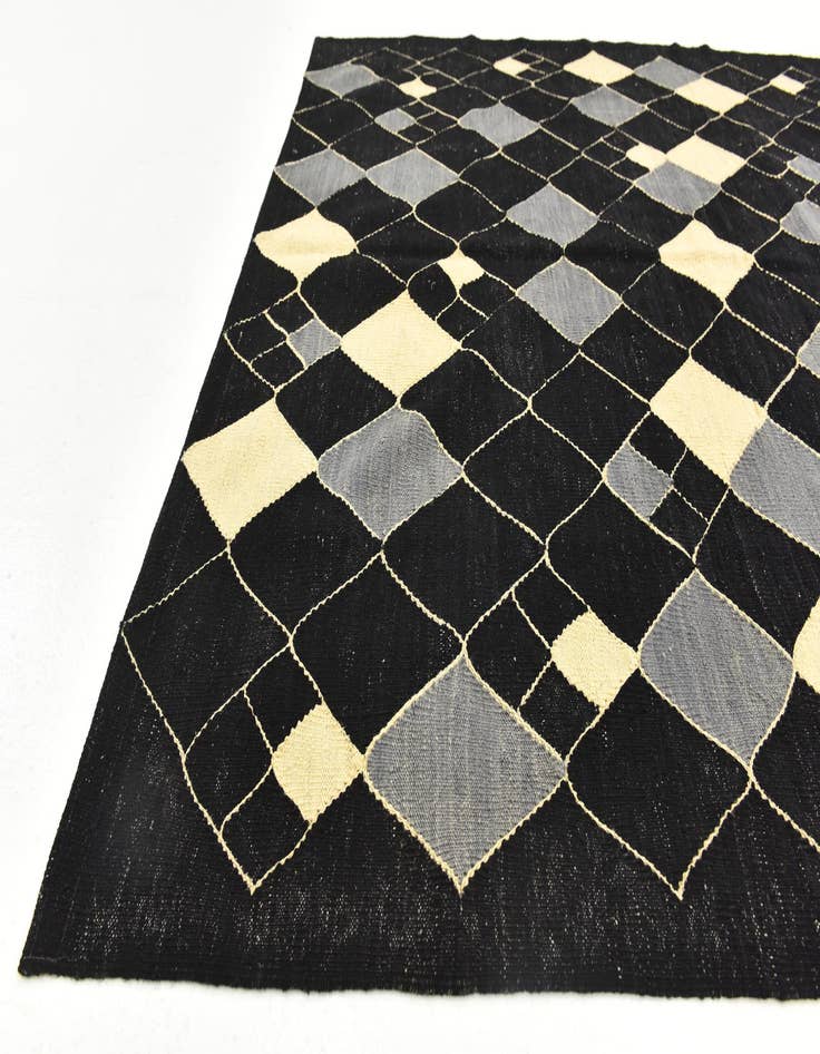 Detail image of 5' 4 x 6' 4  Hand Woven Kilim Modern Wool Rug