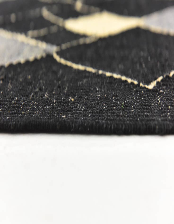 Detail image of 5' 4 x 6' 4  Hand Woven Kilim Modern Wool Rug