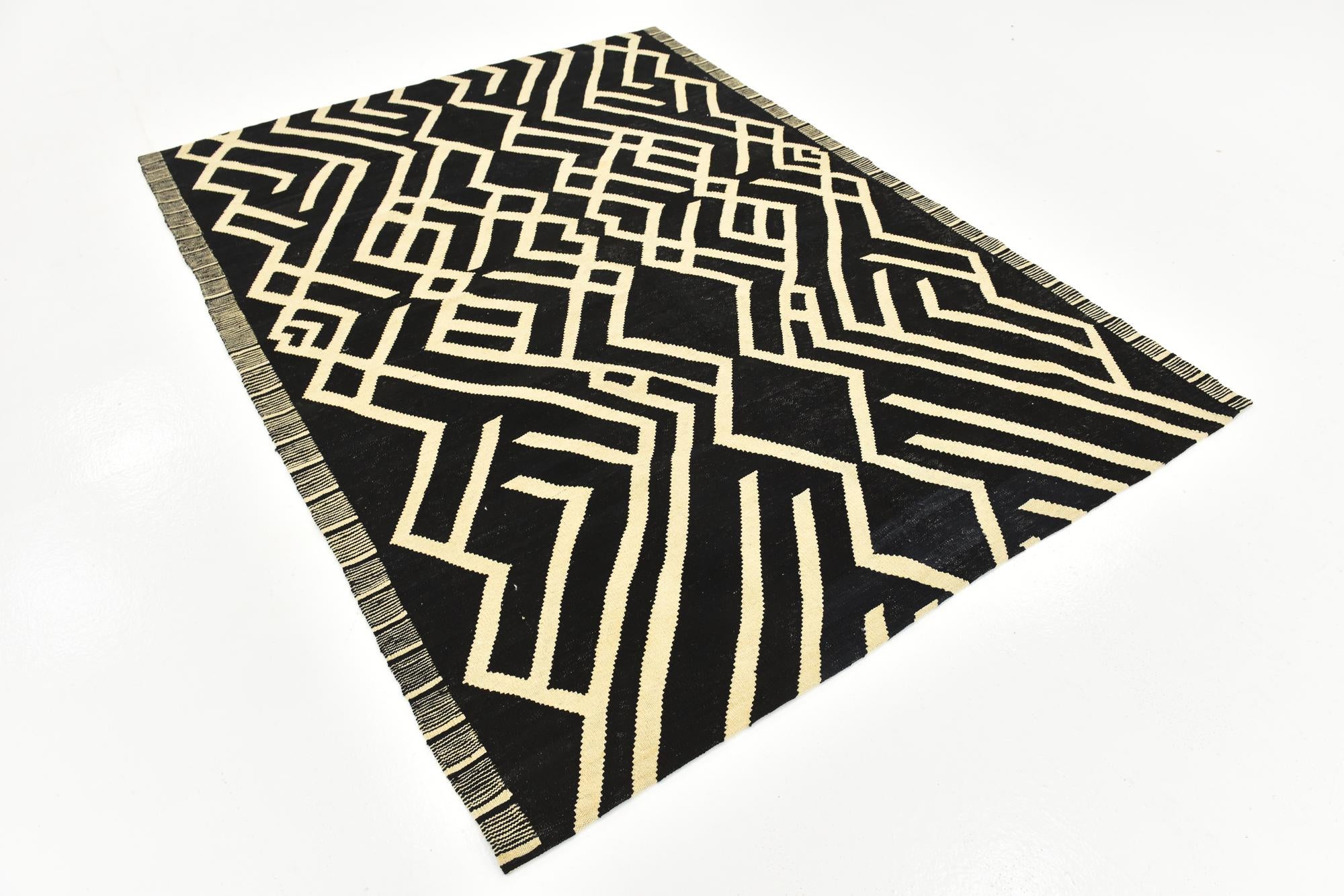 5' 8 x 7' 8 Hand Woven Kilim Modern Wool Rug